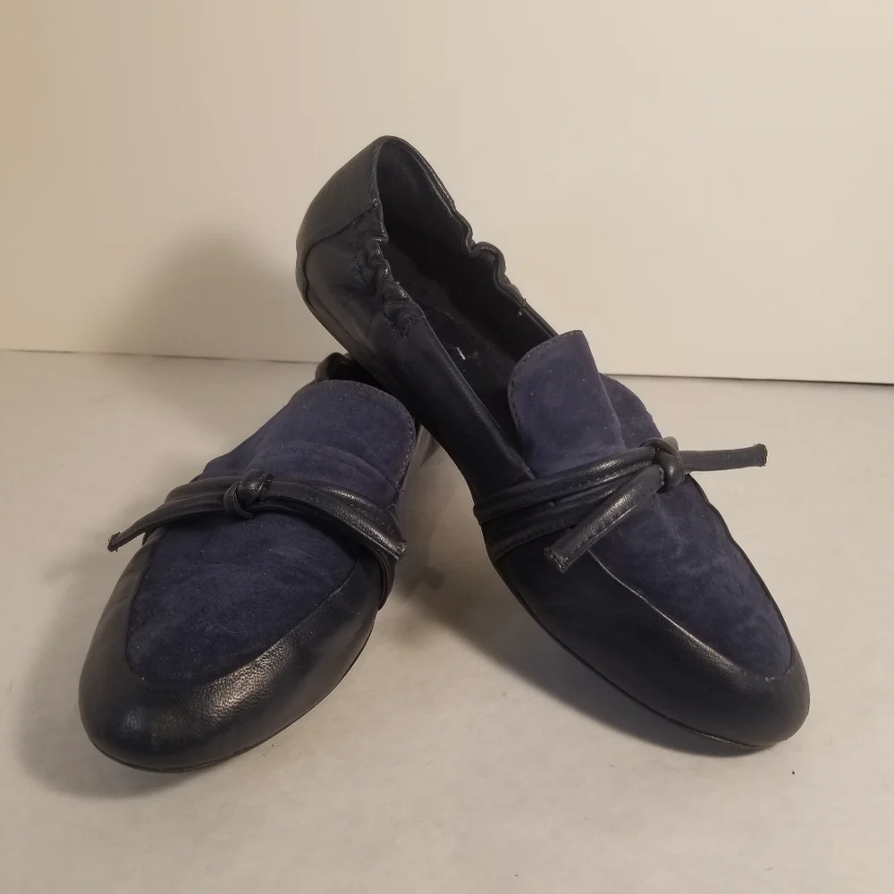Nurture Vailee Navy suede loafers